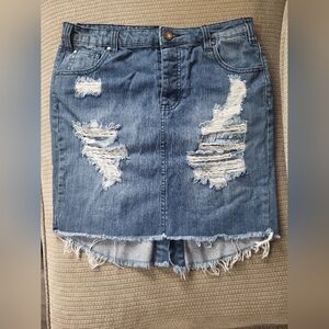 Tinseltown Denim couture Distressed Skirt. Size 7